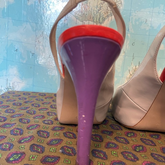 Guess Tan/Orange/Purple Stiletto Heals Size 7 - Picture 6 of 8